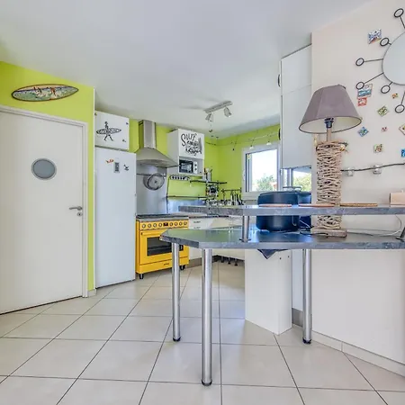 Villa Familiale Sur 3000m2 Avec Piscine