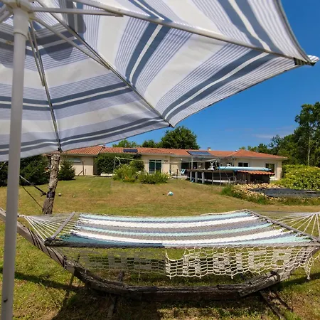 Villa Familiale Sur 3000m2 Avec Piscine Biscarrosse