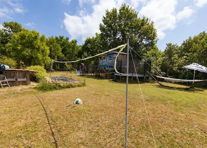 Familiale Sur 3000m2 Avec Piscine Villa