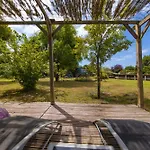 Familiale Sur 3000m2 Avec Piscine Villa *