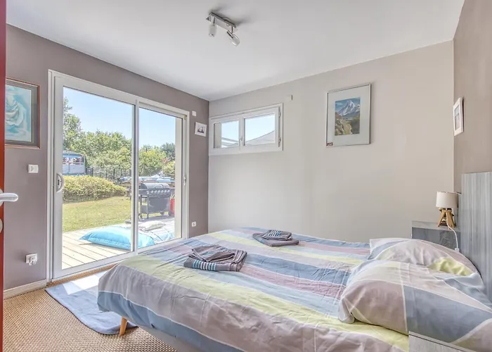 Villa Familiale Sur 3000m2 Avec Piscine *