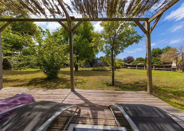 Familiale Sur 3000m2 Avec Piscine Villa *