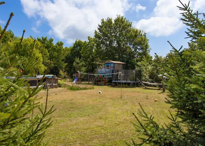 Familiale Sur 3000m2 Avec Piscine Villa